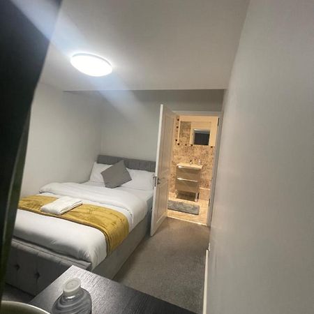 Beautiful En-Suite Bedroom Ipswich Eksteriør bilde