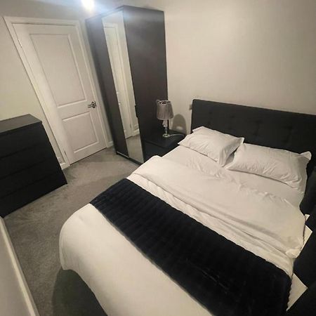 Beautiful En-Suite Bedroom Ipswich Eksteriør bilde