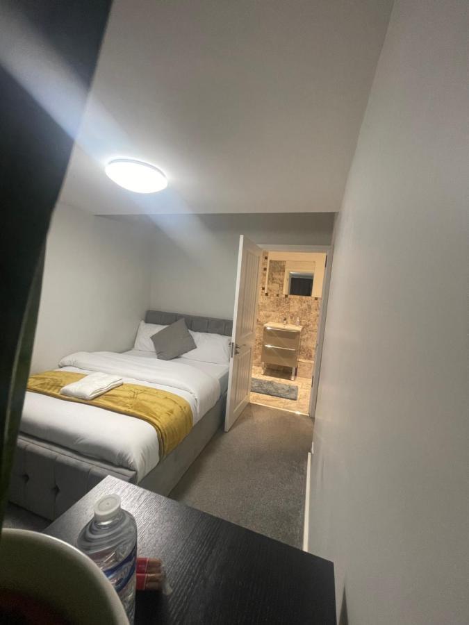Beautiful En-Suite Bedroom Ipswich Eksteriør bilde
