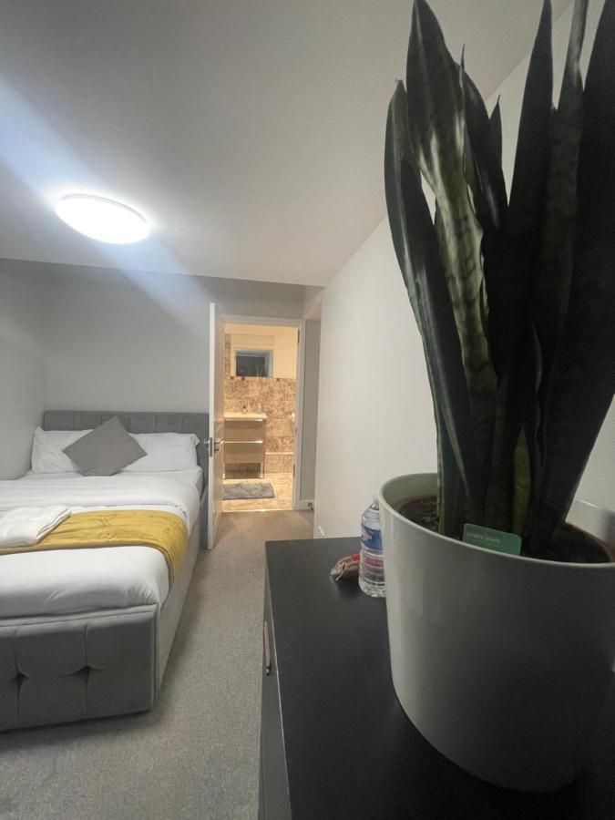 Beautiful En-Suite Bedroom Ipswich Eksteriør bilde